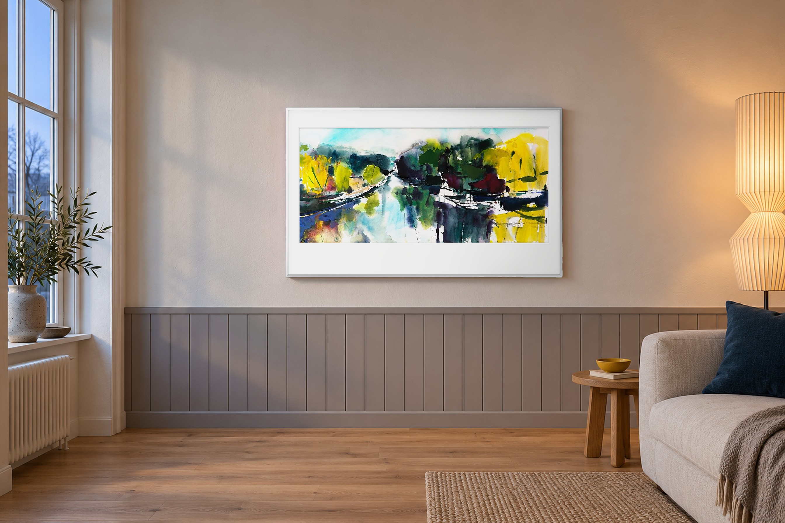 Impressie: # 5615 van Johan Meeske in een Scandinavische woonkamer met mauvegrijze lambrisering en warm avondlicht.